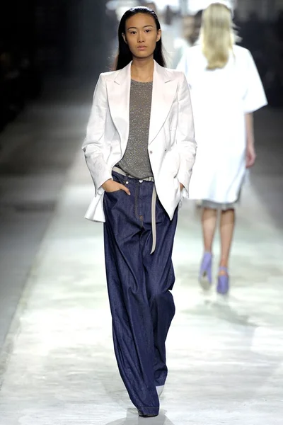 Look 7